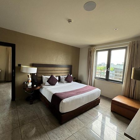 Hotel The Palms By Eagles Accra Esterno foto